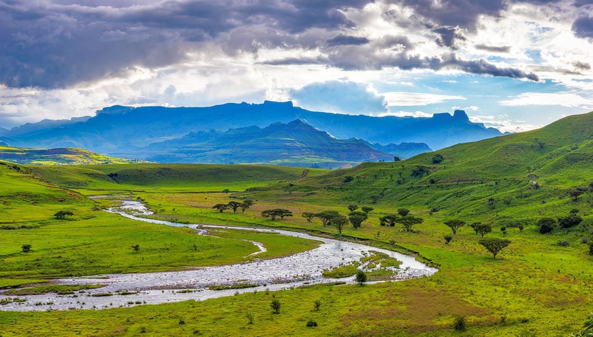 Hlalanathi Drakensberg Resort 버그빌 외부 사진