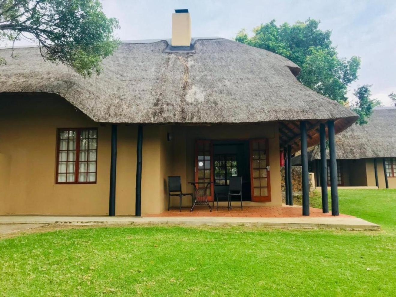 Hlalanathi Drakensberg Resort 버그빌 외부 사진
