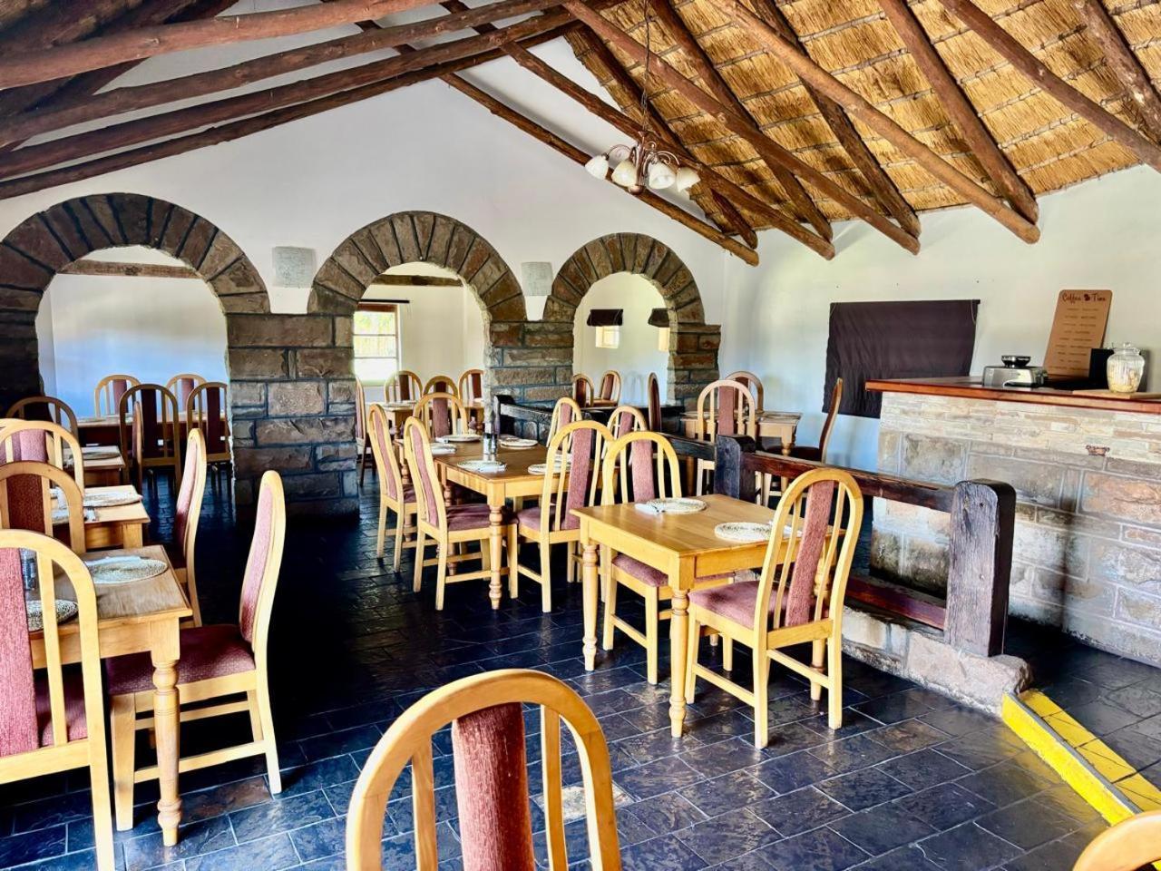 Hlalanathi Drakensberg Resort 버그빌 외부 사진