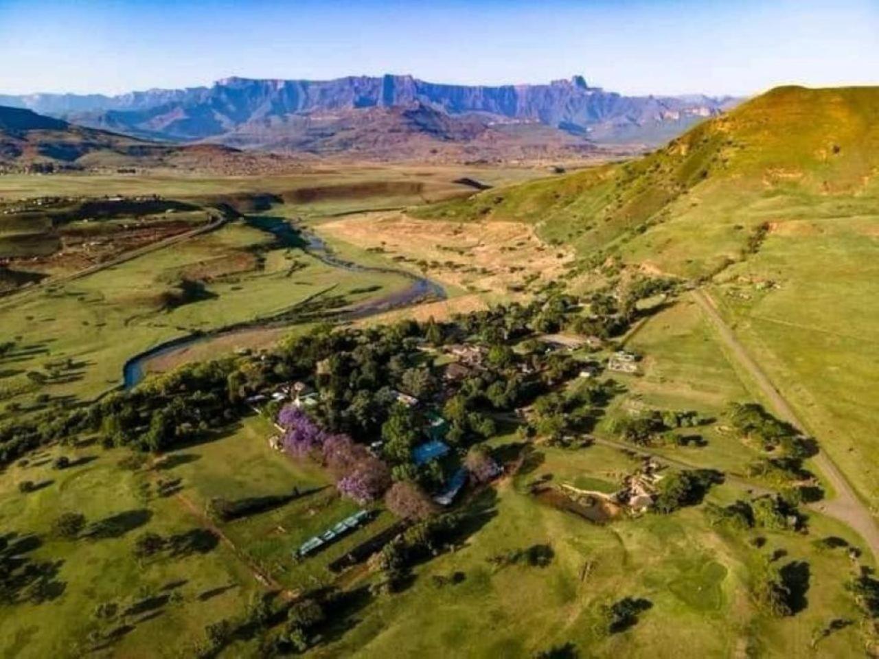 Hlalanathi Drakensberg Resort 버그빌 외부 사진
